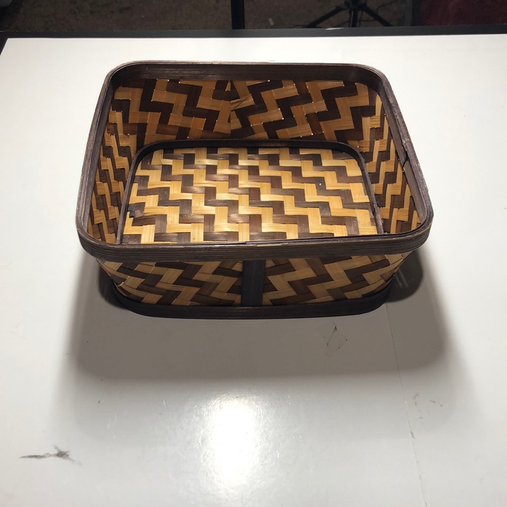 Decorative basket